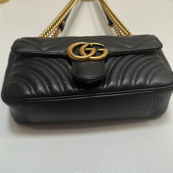 GG Marmont Mini Shoulder Bag - Picture 3 of 8